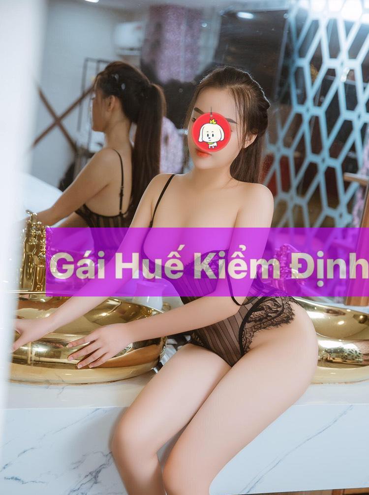 Hà Phương-mặt xinh body chuẩn mẫu làm tình chuẩn
