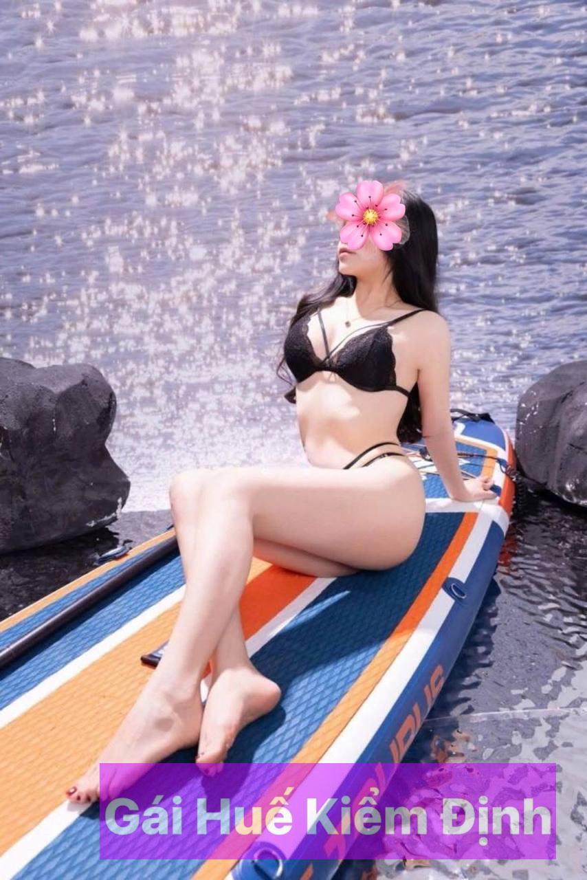 Hạnh Nhi – Nét đẹp chuẩn Model, body gợi cảm dâm ngoan nhiệt tình