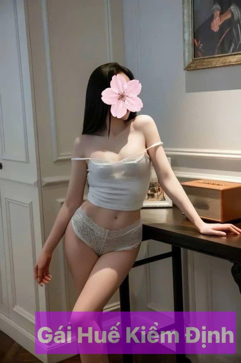 Mỹ Ngọc – Dâm Quyến Rũ, Làm Tình Phê Đến Tận Cùng Với Em Gái Huế Xinh