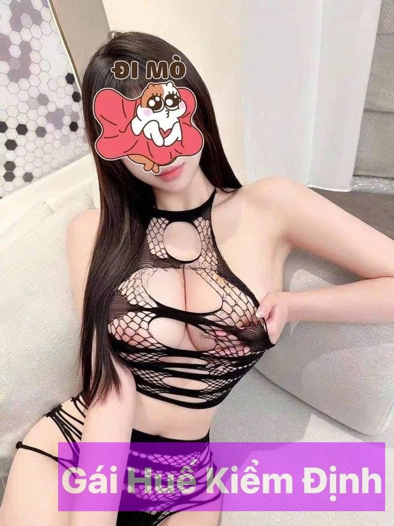 Khánh Linh – Hàng Cao Cấp Teen Xinh Đẹp Quyến Rũ